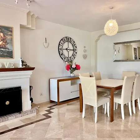 La Brisa Townhouse Golden Mile Holiday home
